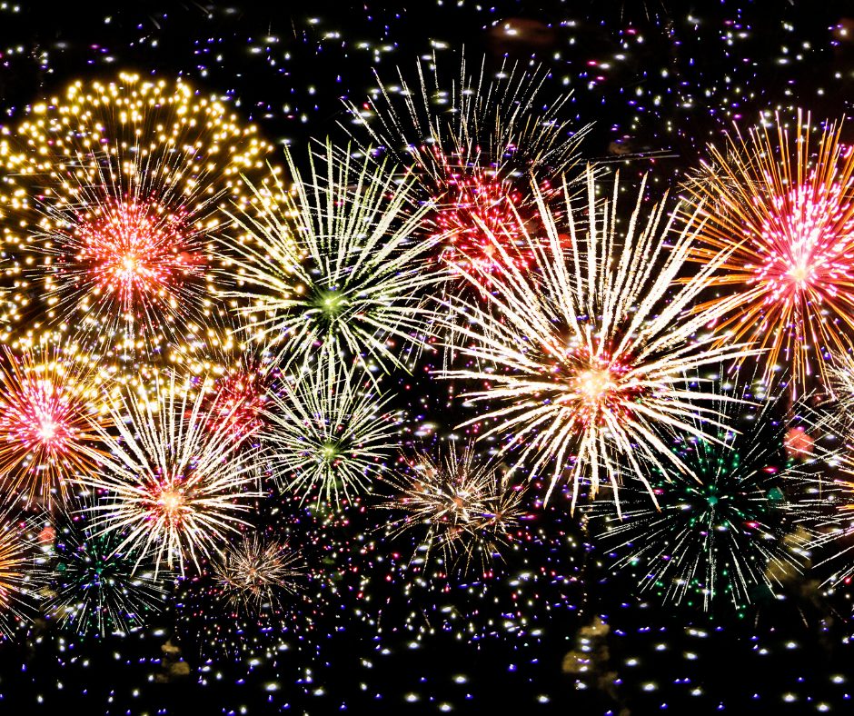 Fireworks-Hawaii a group of fireworks in the sky
